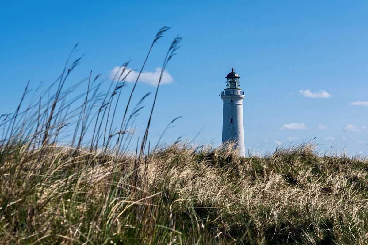 Deutsch: Palau-Lichtsturm symbolisiert den Schutz der Natur und das Bewusstsein für Nachhaltigkeit