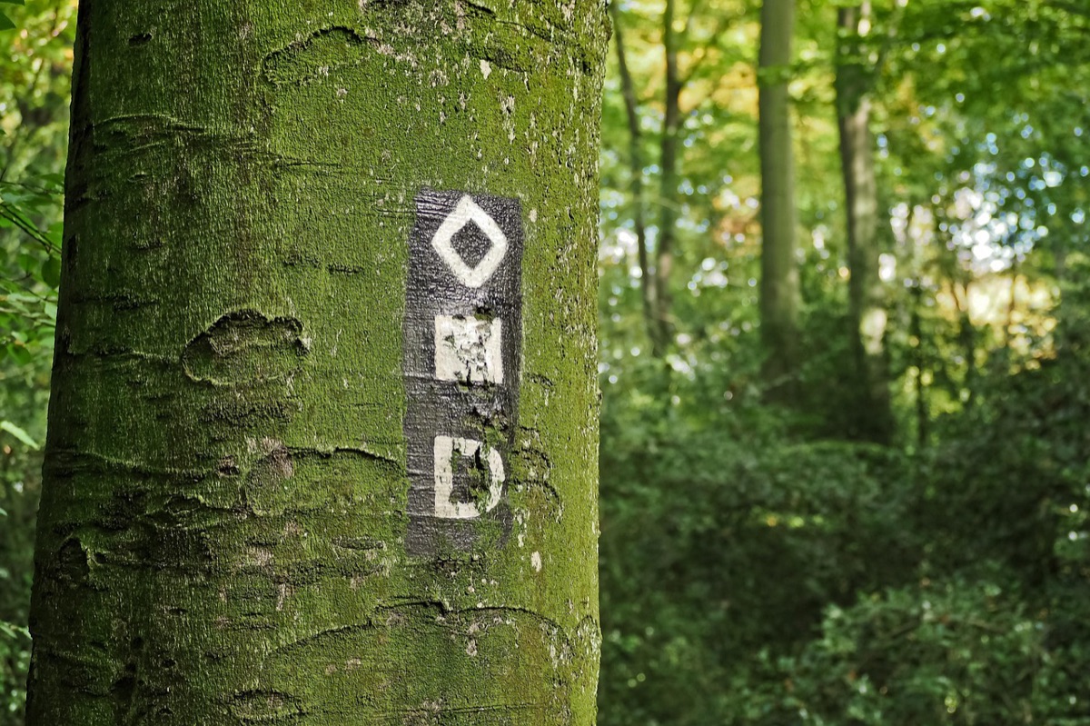 um sinal de área de preservação natural