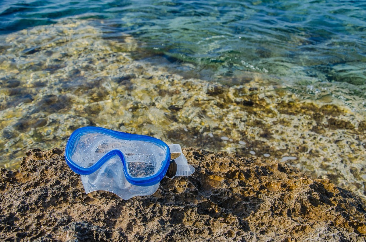 Rifugio marino: maschera e snorkel