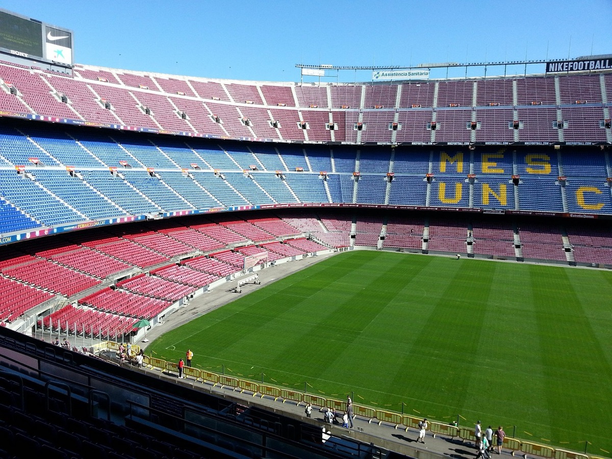 Stade de football à Palau
